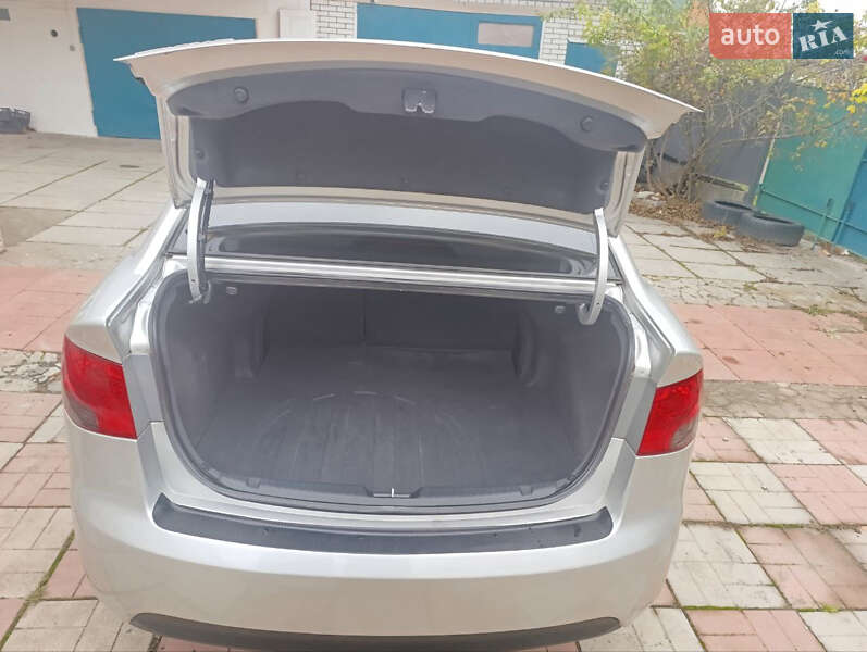 Седан Kia Cerato 2009 в Киеве