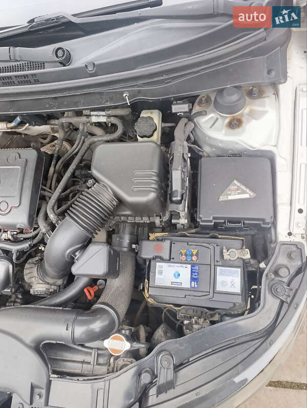 Седан Kia Cerato 2009 в Киеве