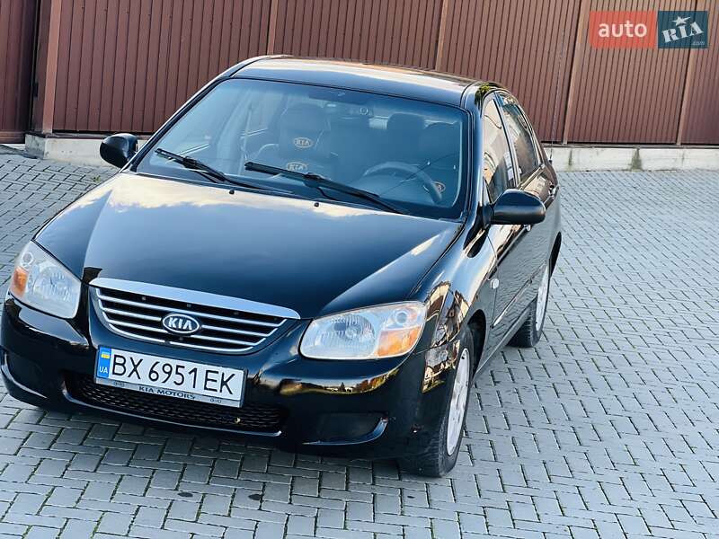 Седан Kia Cerato 2007 в Черновцах