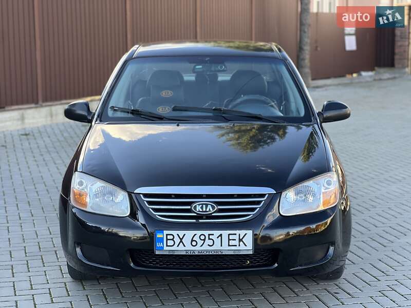 Седан Kia Cerato 2007 в Черновцах