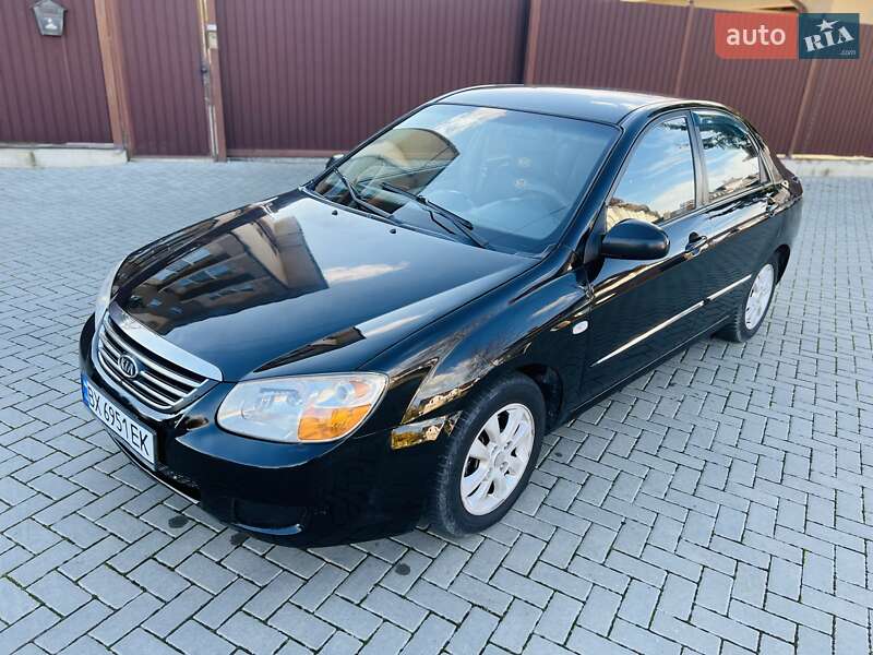 Седан Kia Cerato 2007 в Черновцах