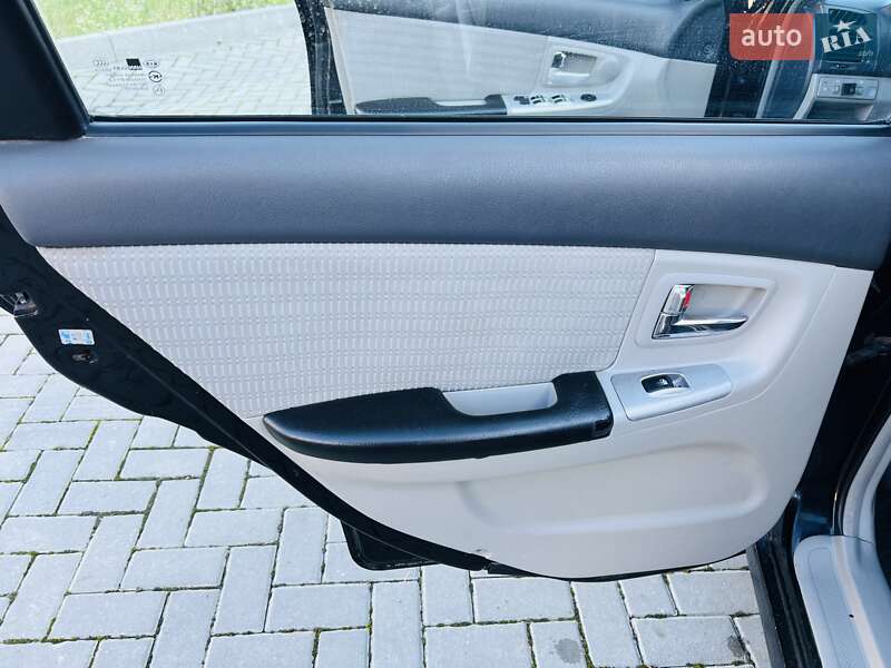 Седан Kia Cerato 2007 в Черновцах