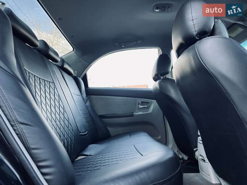 Седан Kia Cerato 2007 в Черновцах