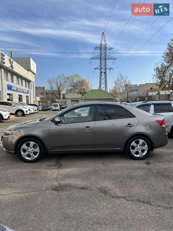 Седан Kia Cerato 2009 в Одессе