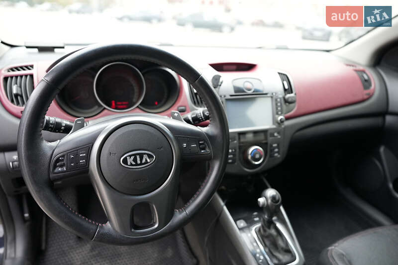 Купе Kia Cerato 2011 в Харькове