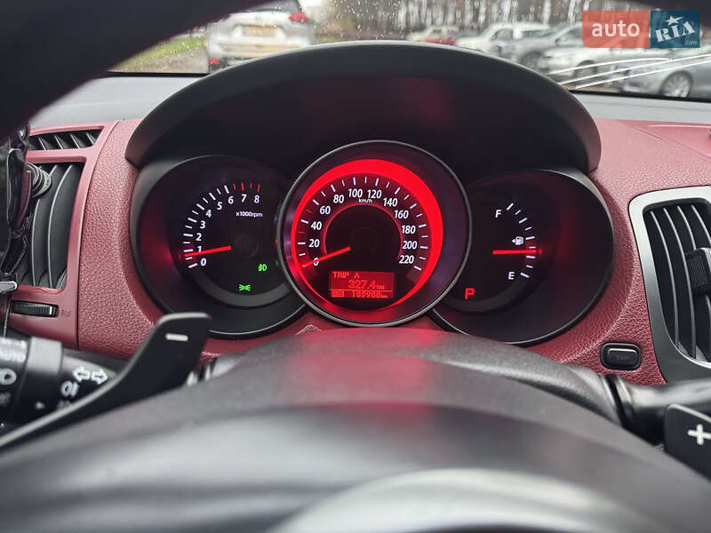 Купе Kia Cerato 2011 в Киеве