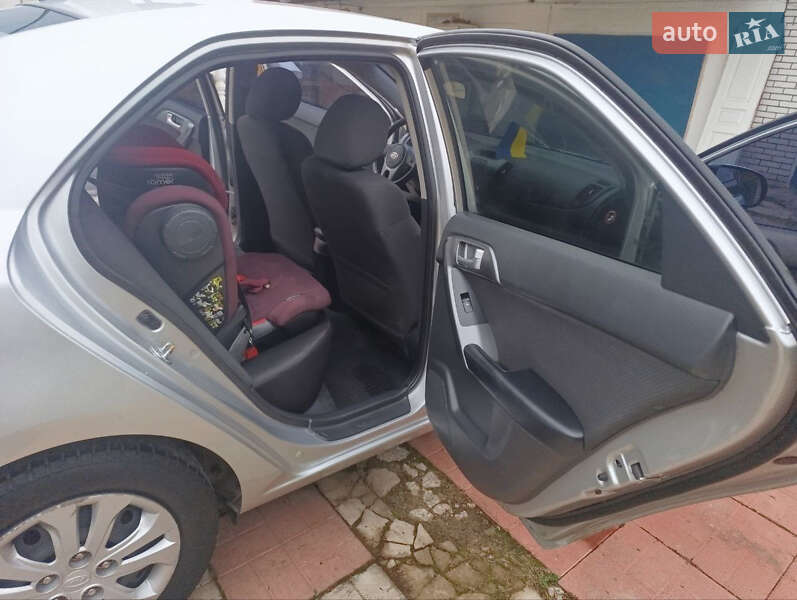 Седан Kia Cerato 2009 в Києві фото 2 Седан Kia Cerato 2009 в Києві