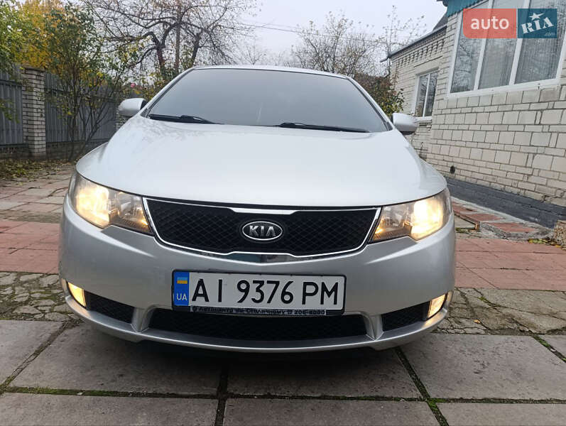 Седан Kia Cerato 2009 в Києві фото 3 Седан Kia Cerato 2009 в Києві