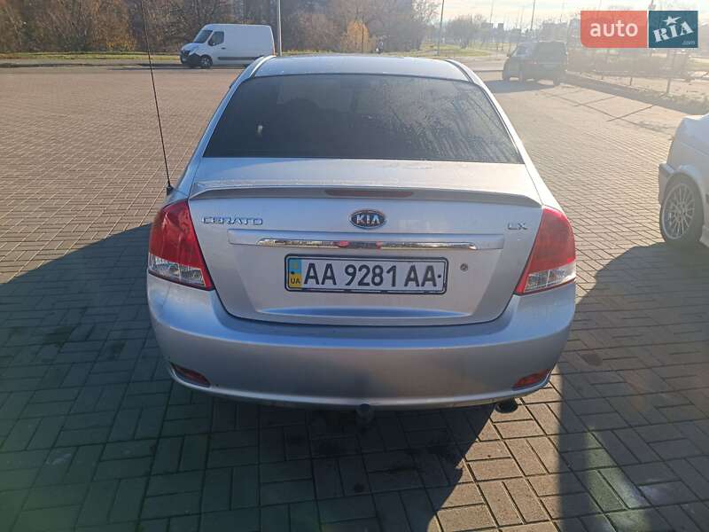 Седан Kia Cerato 2008 в Киеве
