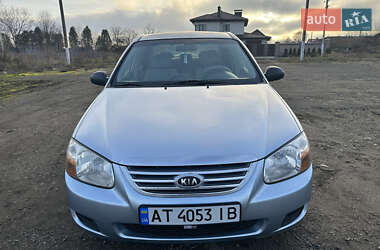 Седан Kia Cerato 2007 в Тлумаче