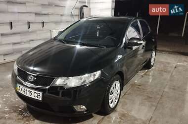 Седан Kia Cerato 2009 в Богодухове