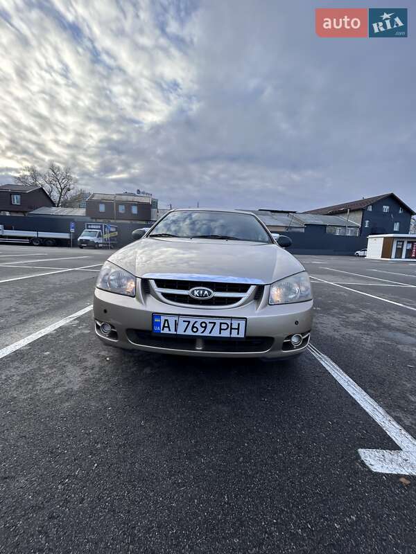 Хэтчбек Kia Cerato 2006 в Киеве