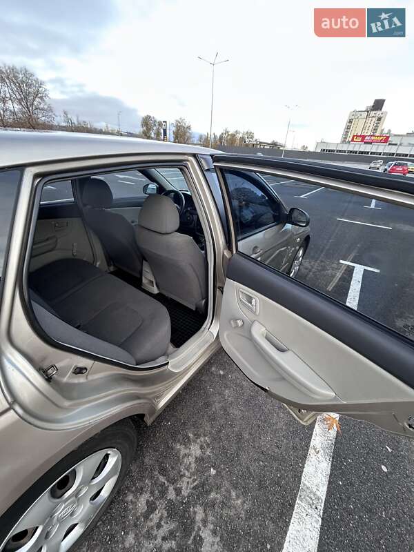 Хэтчбек Kia Cerato 2006 в Киеве