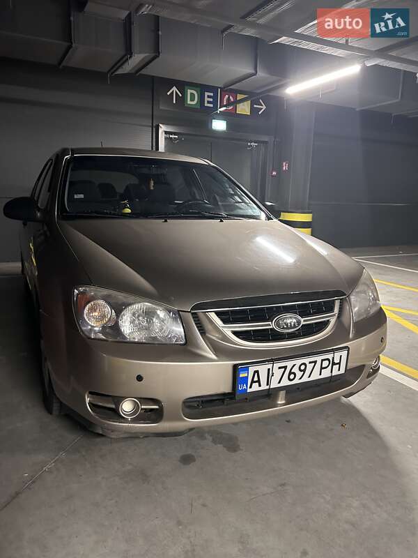 Хэтчбек Kia Cerato 2006 в Киеве