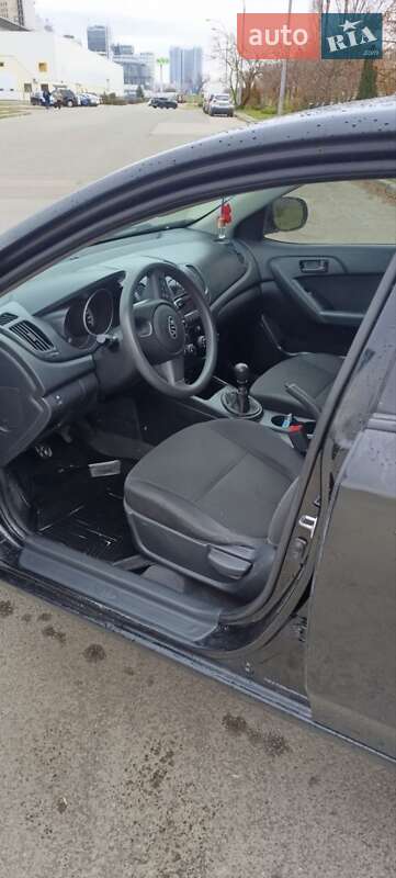 Седан Kia Cerato 2009 в Киеве