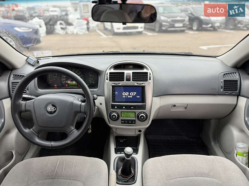 Седан Kia Cerato 2006 в Киеве