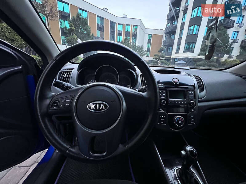 Купе Kia Cerato 2012 в Киеве фото 8 Купе Kia Cerato 2012 в Киеве