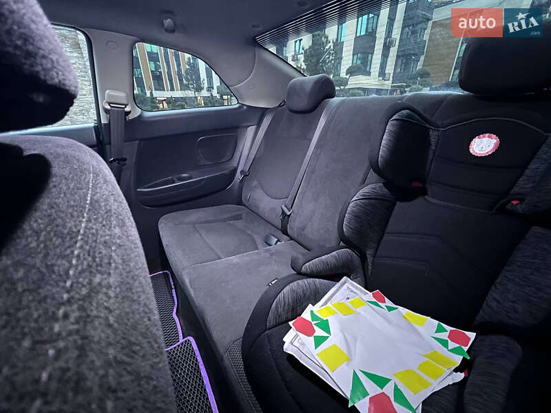 Купе Kia Cerato 2012 в Киеве фото 13 Купе Kia Cerato 2012 в Киеве