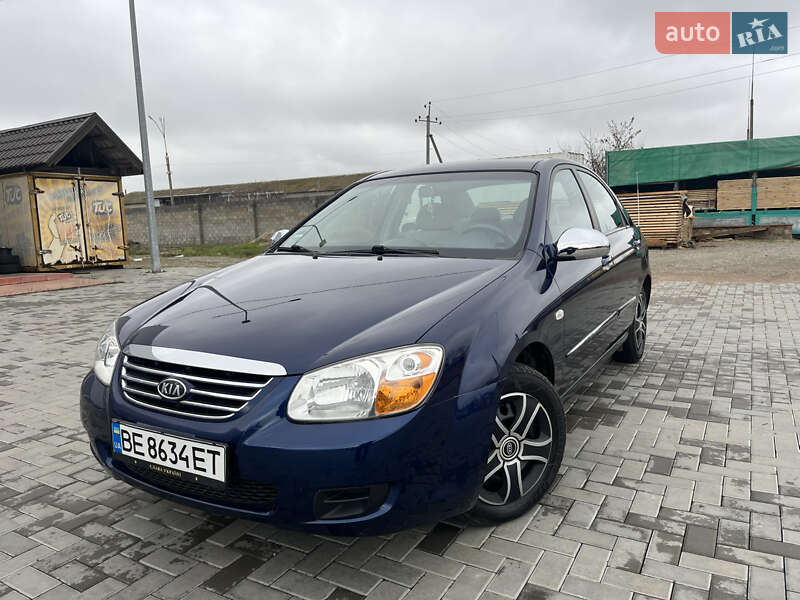 Седан Kia Cerato 2006 в Первомайске