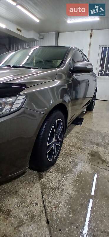 Седан Kia Cerato 2009 в Запорожье фото 6 Седан Kia Cerato 2009 в Запорожье