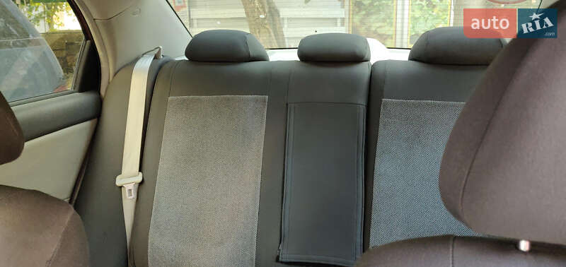 Седан Kia Cerato 2006 в Києві