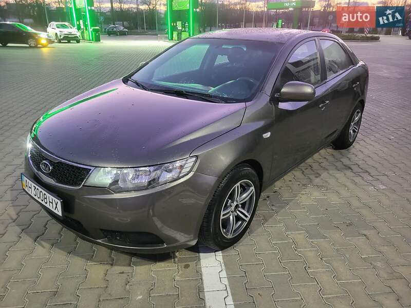 Kia Cerato 2012
