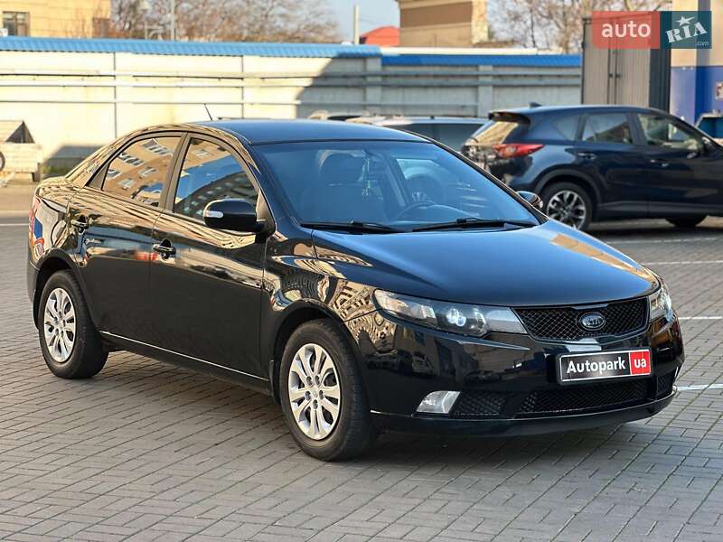 Седан Kia Cerato 2009 в Одесі