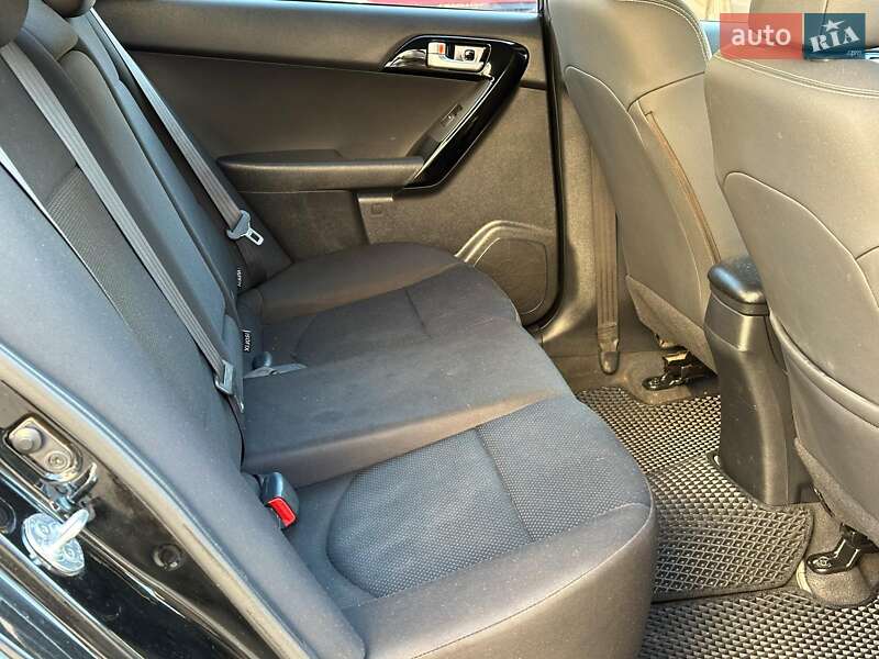 Седан Kia Cerato 2009 в Одесі