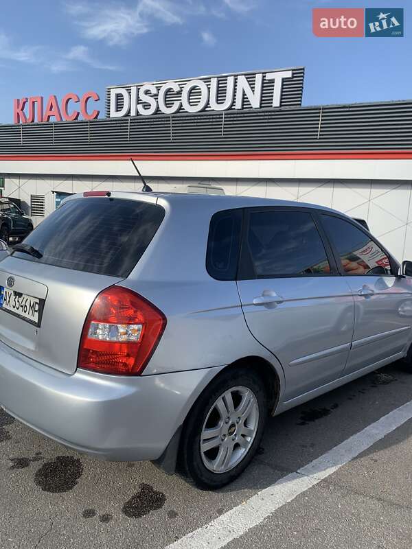 Хетчбек Kia Cerato 2005 в Харкові