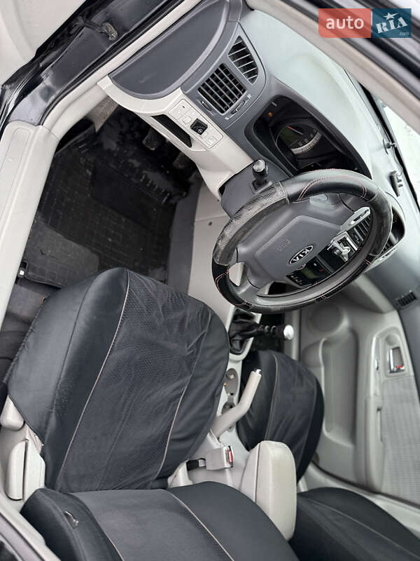 Седан Kia Cerato 2007 в Тернополі