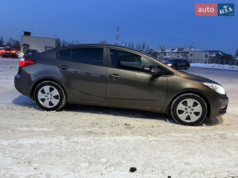 Седан Kia Cerato 2014 в Києві