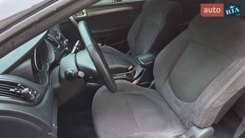 Купе Kia Cerato 2011 в Полтаве