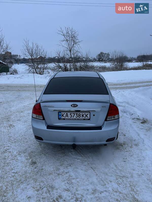 Седан Kia Cerato 2008 в Дымере