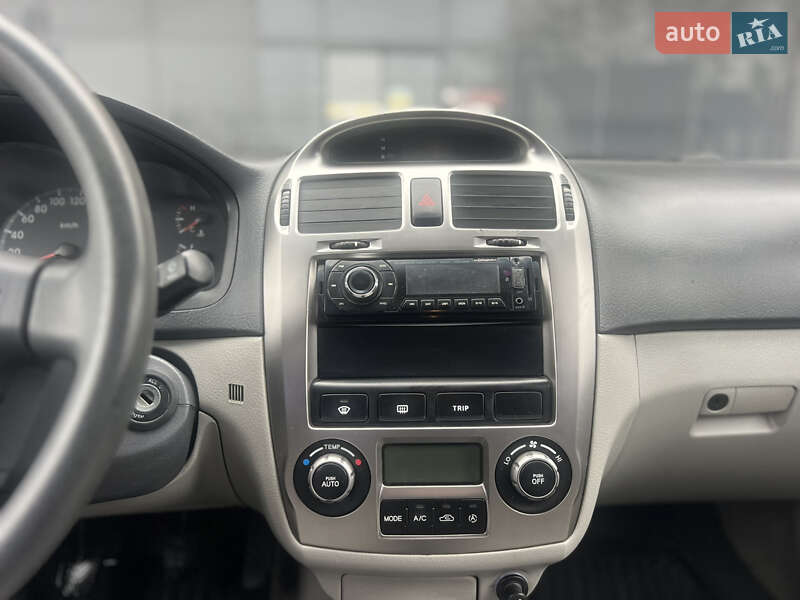 Седан Kia Cerato 2006 в Одессе фото 61 Седан Kia Cerato 2006 в Одессе