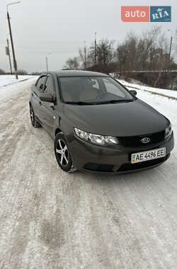 Седан Kia Cerato 2009 в Кам'янському