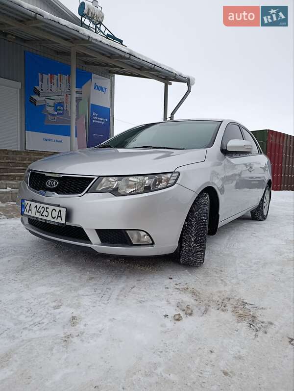 Седан Kia Cerato 2009 в Хмельнике