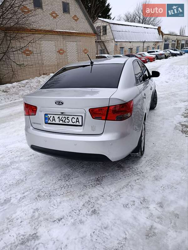 Седан Kia Cerato 2009 в Хмельнике