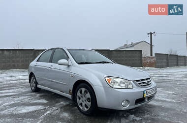 Седан Kia Cerato 2005 в Первомайске