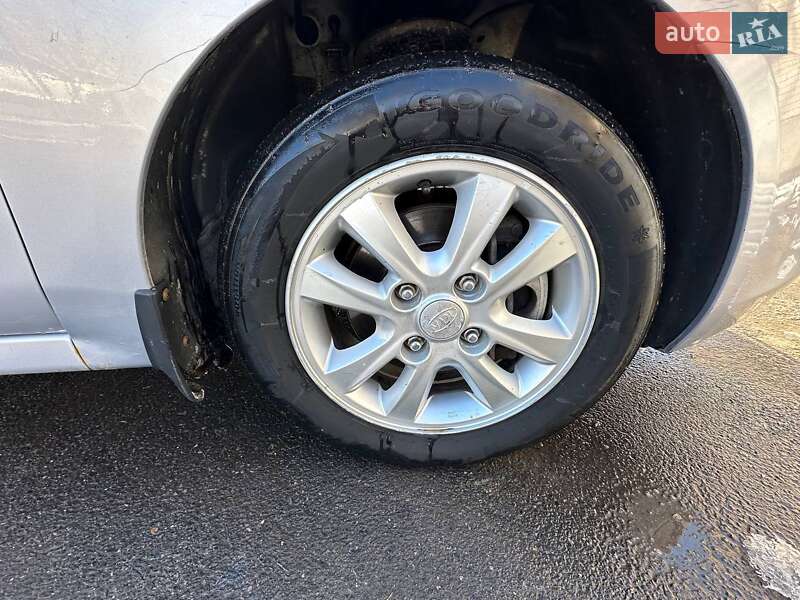 Седан Kia Cerato 2007 в Одессе