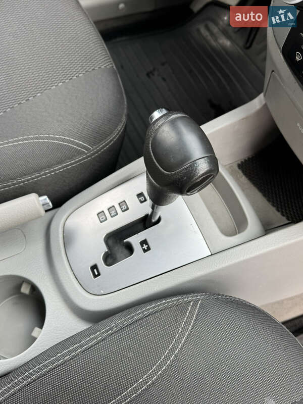 Седан Kia Cerato 2006 в Житомире