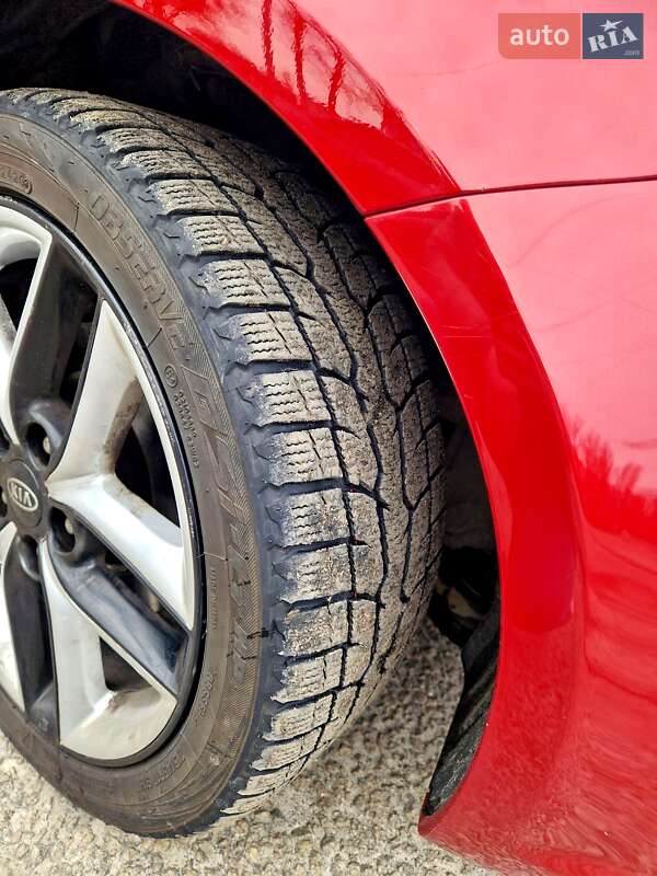 Купе Kia Cerato 2011 в Днепре