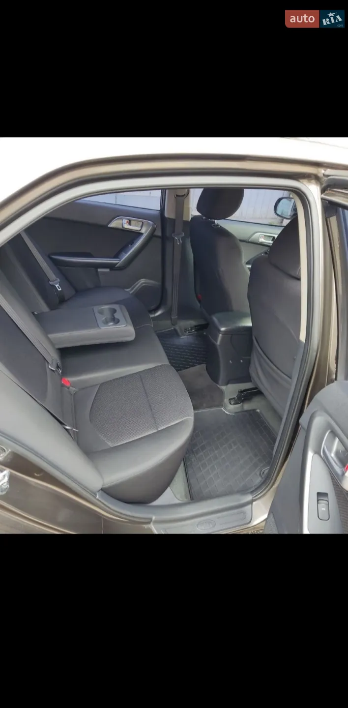2011 Kia Cerato - мініатюра 8