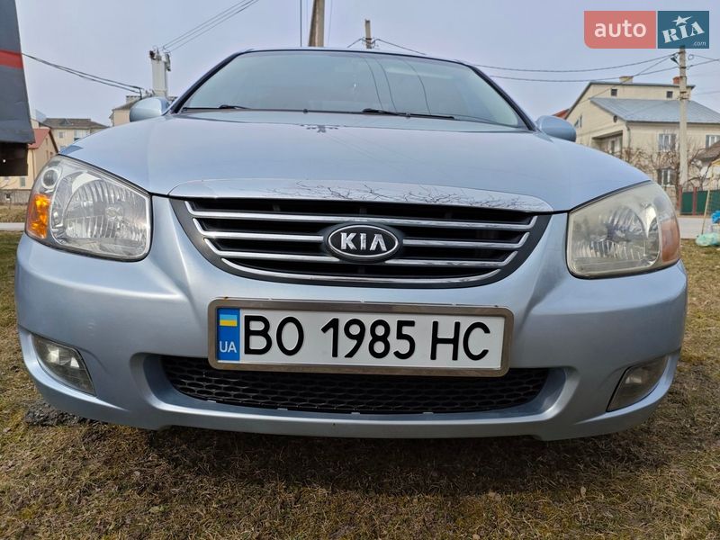 Седан Kia Cerato 2007 в Гусятине