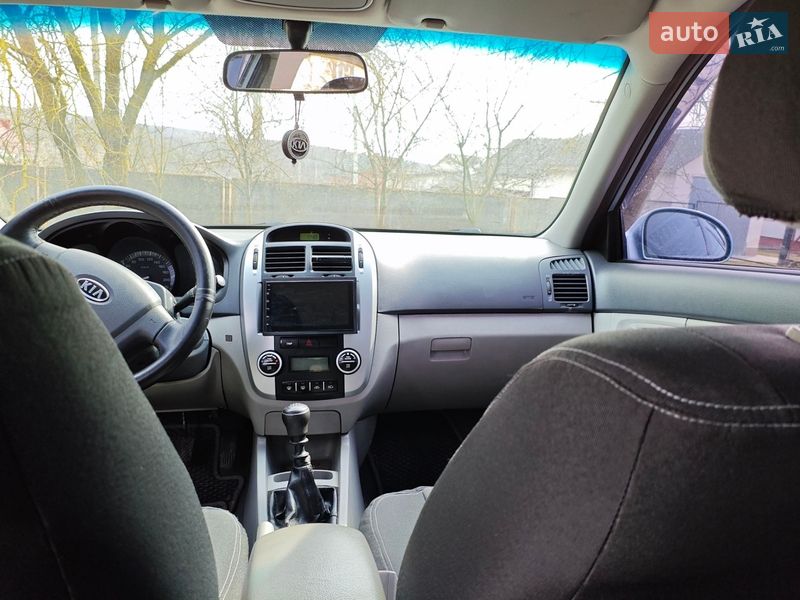 Седан Kia Cerato 2007 в Гусятине