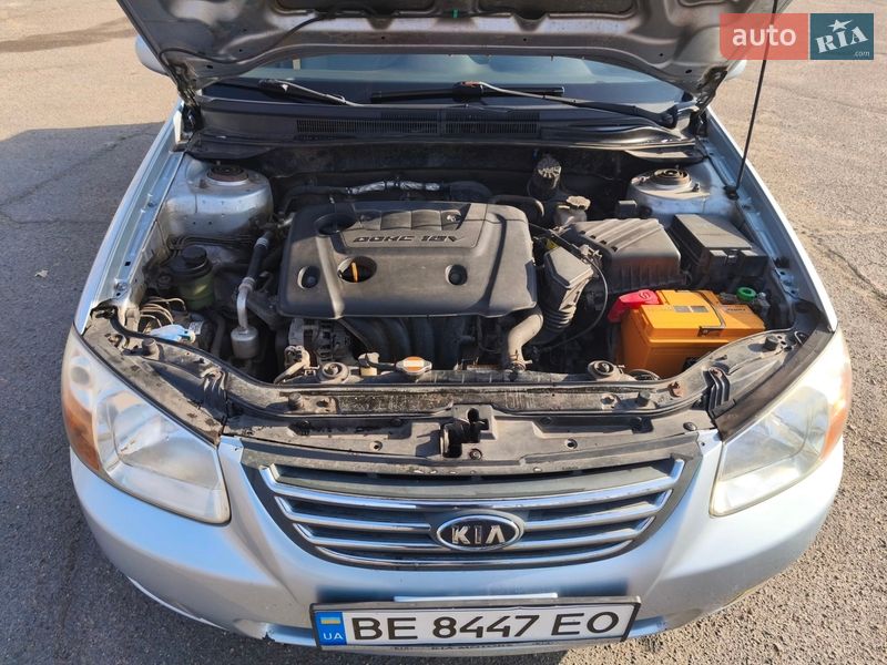 Седан Kia Cerato 2007 в Южноукраинске