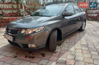 Седан Kia Cerato 2012 в Хмельницькому