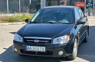 Седан Kia Cerato 2006 в Иваничах