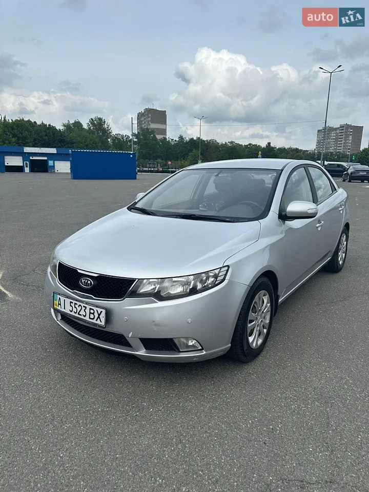 2010 Kia Cerato - мініатюра 5