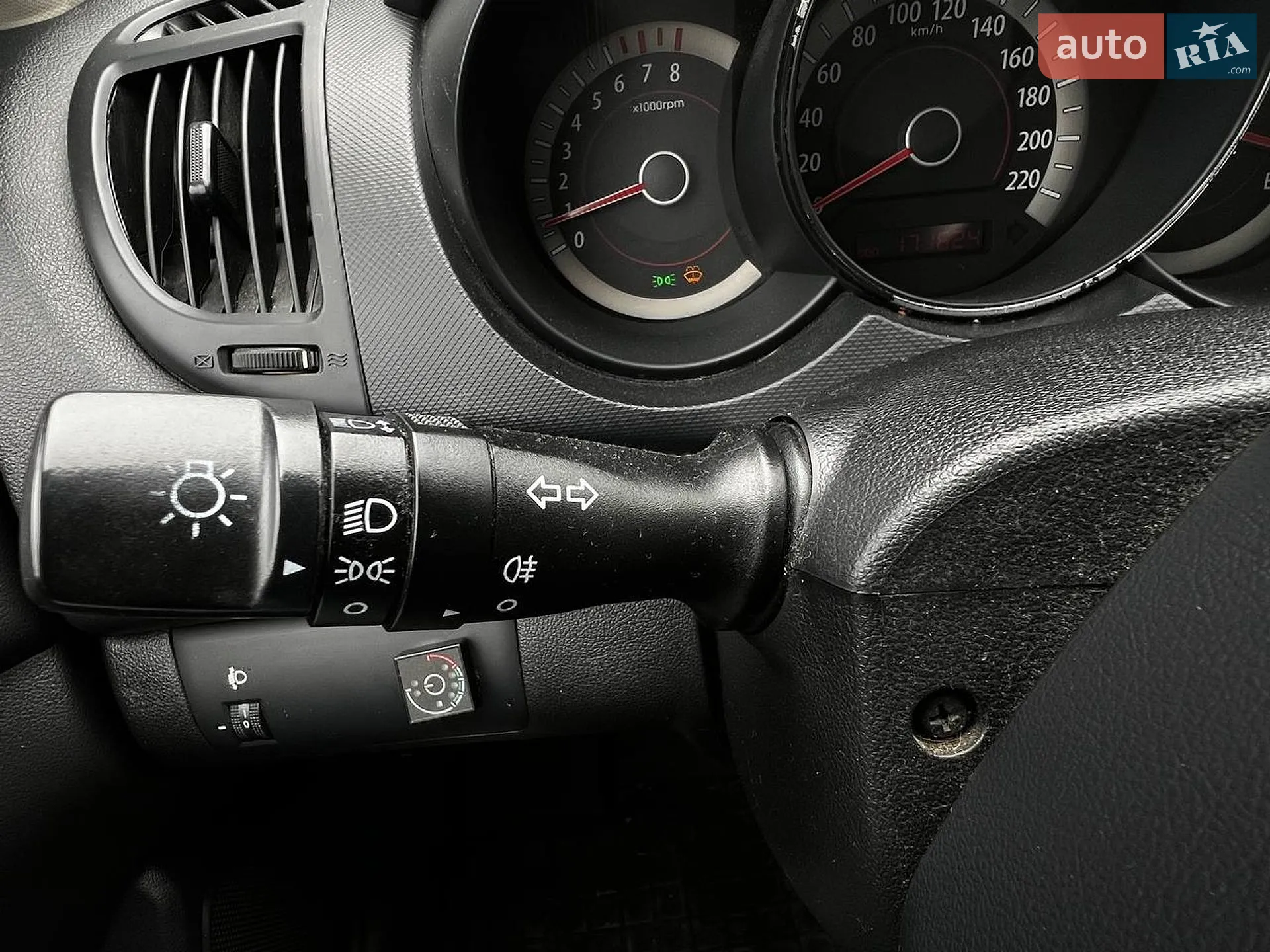 2012 Kia Cerato - мініатюра 19