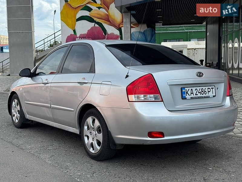 Седан Kia Cerato 2008 в Киеве